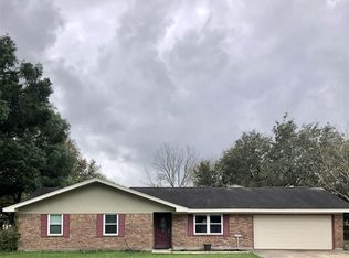 637 Meadowcroft Ln, Winnie, TX 77665