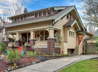 810 NE Floral Pl, Portland, OR 97232