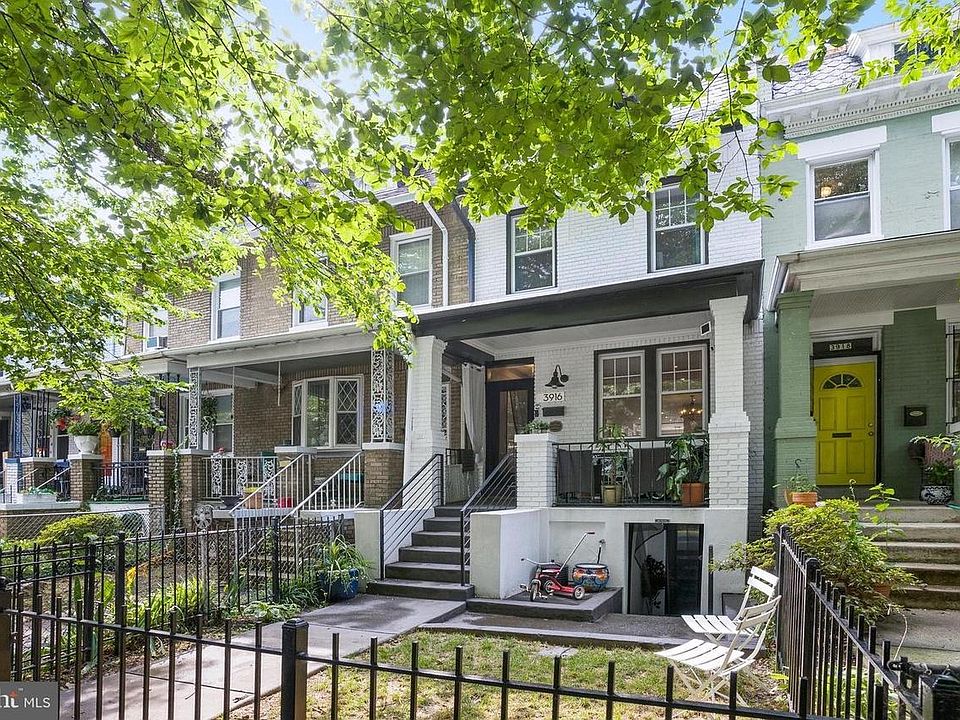 Charming Petworth row house