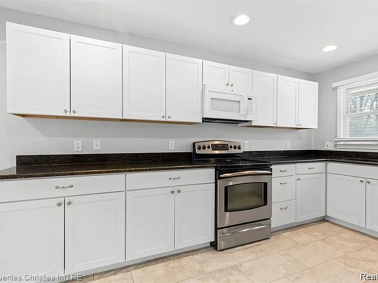 6881 W Dartmoor Rd — Photo 18