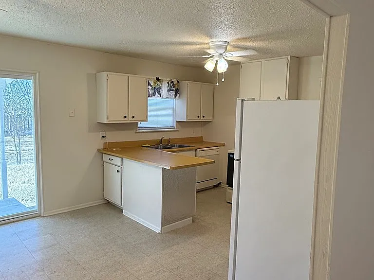 889 Tampico Cir — Photo 5