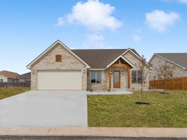 114 Madrona Ln, Fredericksburg, TX 78624