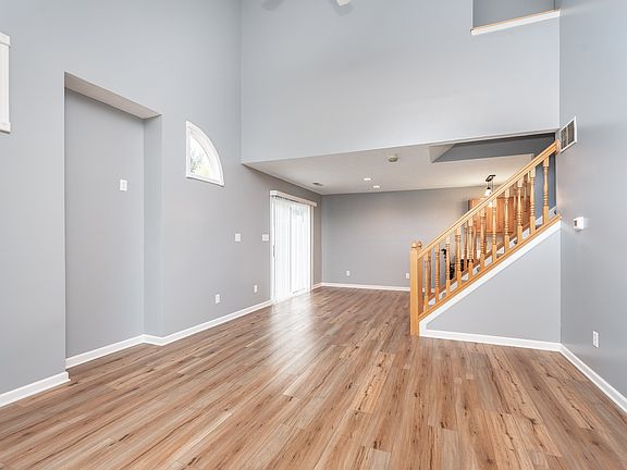 4th image of 5814 Beacon Cove Pl