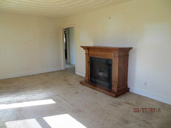 3rd image of 1748 Centerville Tpke S