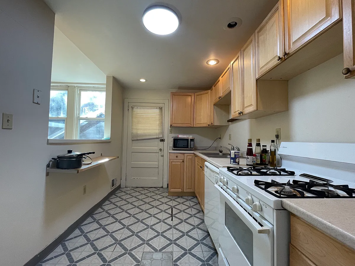 Building Photo - 2118 Murray Ave #2