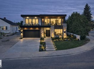 12436 Saint Albert Trl NW, Edmonton, AB T5L4H1