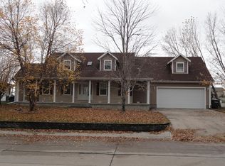 1709 Bass Rd, Grand Island, NE 68801