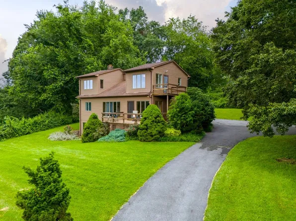 12226 Aspen St, Emory, VA 24327