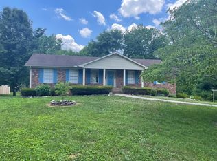 301 Hawkesbury Rd, Clemmons, NC 27012