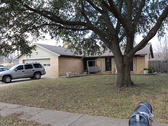 3rd image of 1321 Duvall Dr