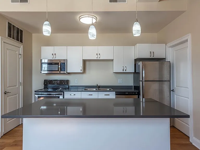 Oddfellows Apartments — Photo 34