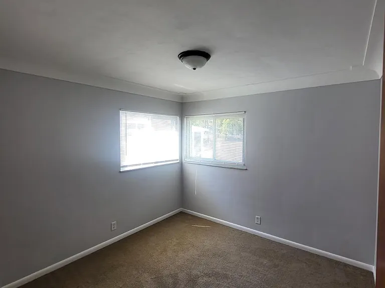 2954 Penrose Ave — Photo 13