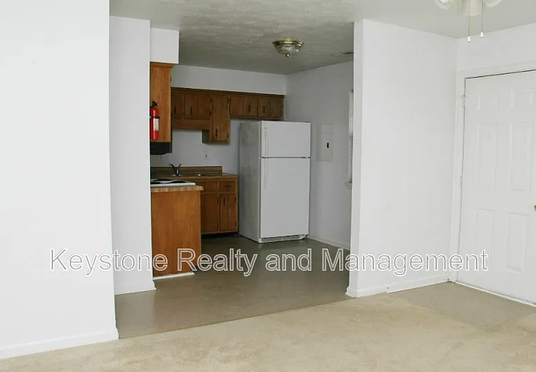 1375 Thompsonville Ln #44 — Photo 5