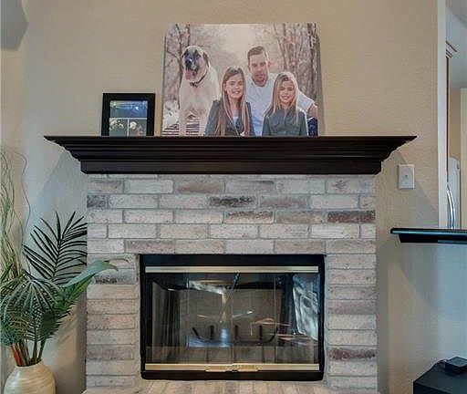 5th image of 89 Hardwood Ln