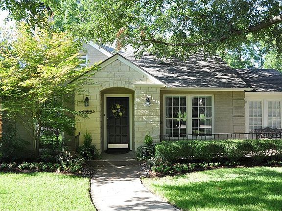 2nd image of 6323 McCommas Blvd