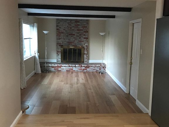 5th image of 6437 Rainbow Dr