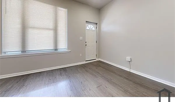 3 bed, $1,480 — Photo 4