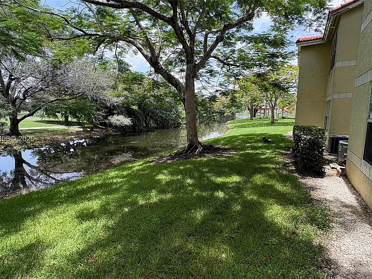 663 Vista Isles Dr #1715 — Photo 9