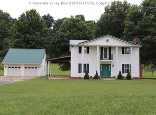 8249 Black Oak Rd, Fraziers Bottom, WV 25082