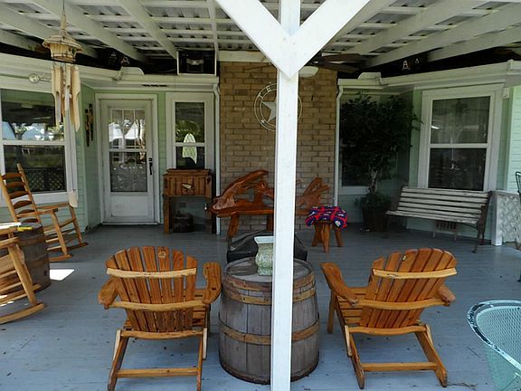2013 Seller added deck and back porch cover