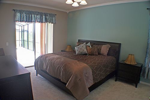 1st Floor Master Bedroom