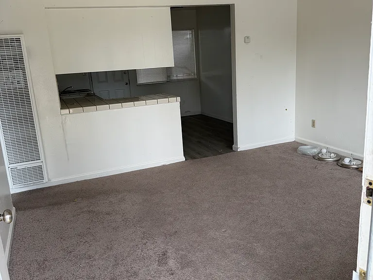 1322 Mono Dr #B — Photo 1