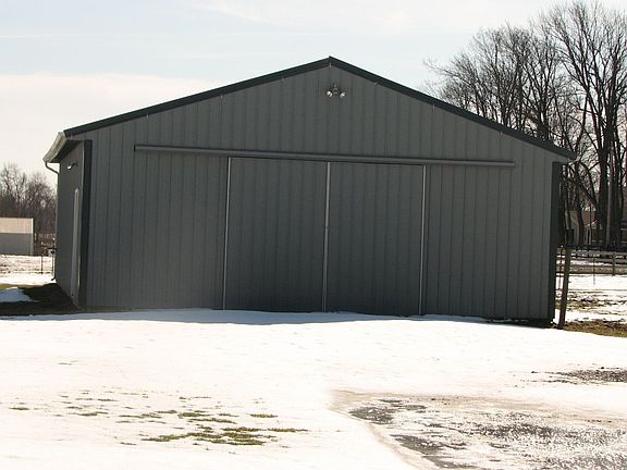 2 Stall Horse Barn