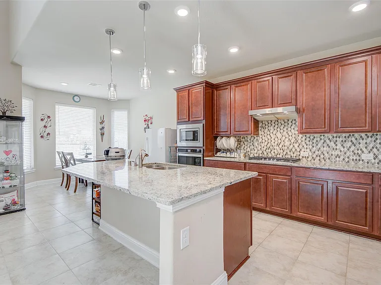 12902 Oak Falls Dr — Photo 15