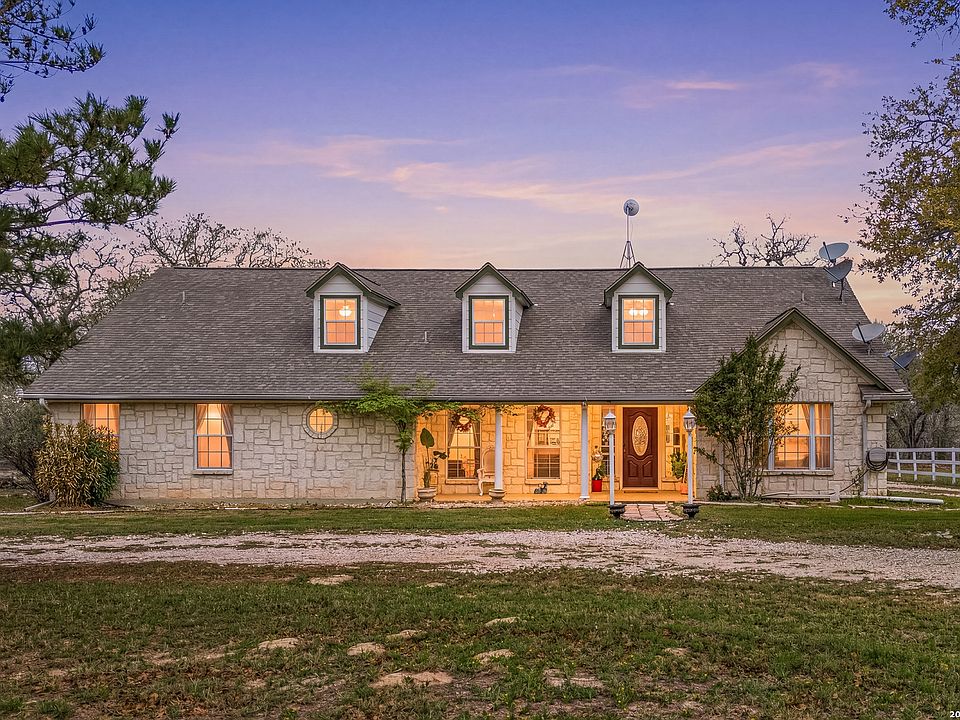 1st image of 837 Paddy Rd