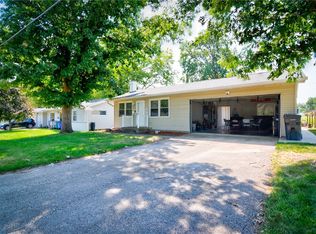 351 Wiley Dr, Decatur, IL 62526