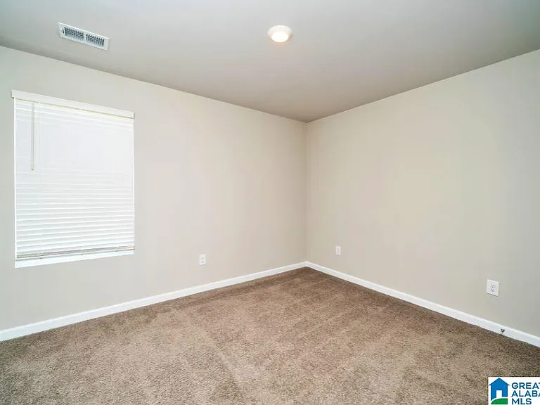 211 Driftwood Ln — Photo 12