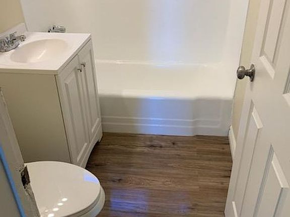 2nd image of 4810 N Sierra Way APT 1