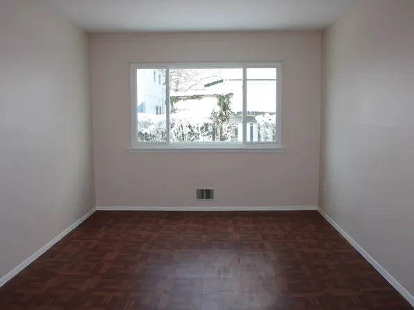 (undisclosed Address), Jamaica, NY 11434