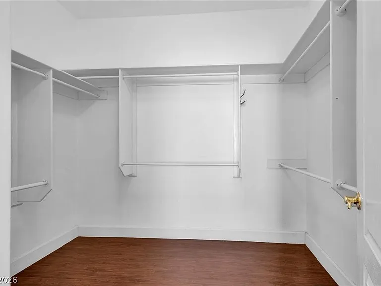 7956 Marbella Cir — Photo 11