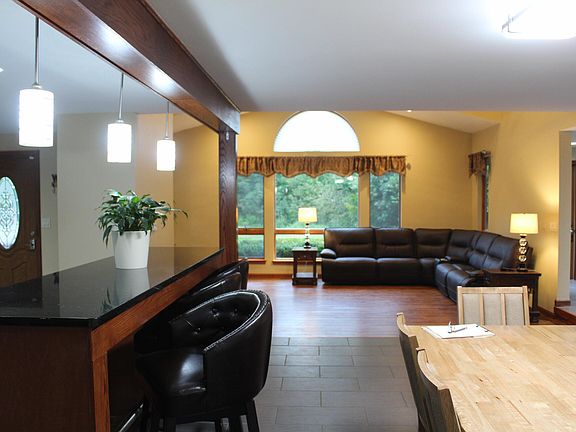 3rd image of 214 Augusta Rockland Road