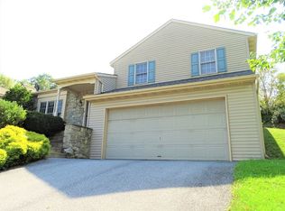 15 Wade Dr, Lititz, PA 17543