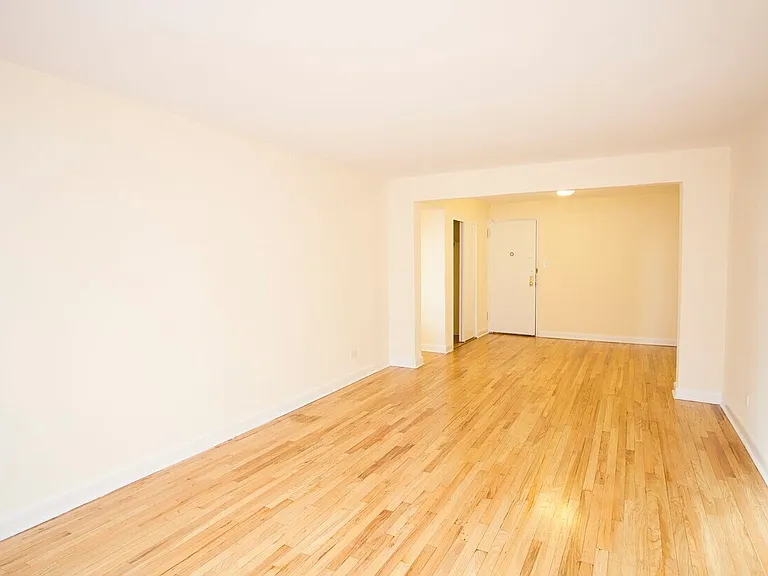 2758 Homecrest Ave #1 — Photo 2