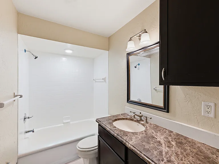 7302 Santa Clara Blvd — Photo 13