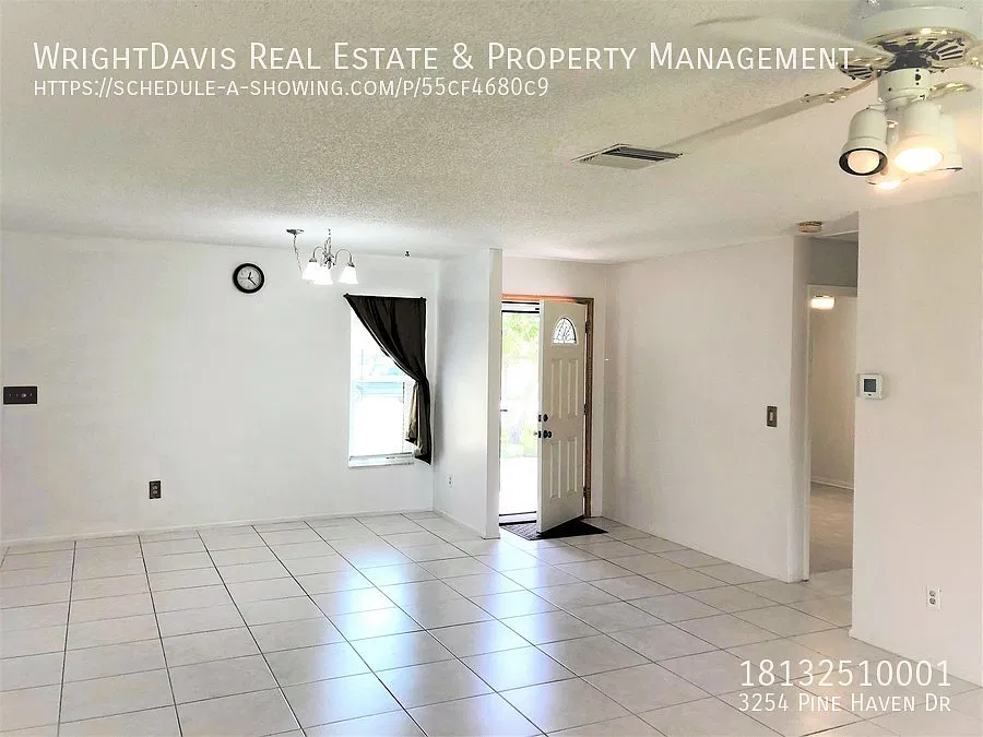 Lovely 3 bed/2 bath home located in Countryside — Photo 3