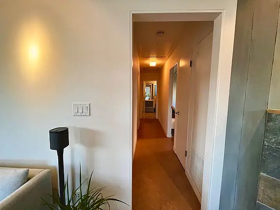 4th image of 248.5 Bennett Ave