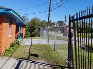 5515 Collingsworth St, Houston, TX 77026