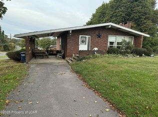 130 Jackson Rd, Shavertown, PA 18708