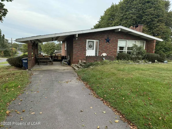 130 Jackson Rd, Shavertown, PA 18708