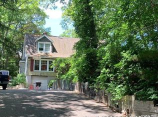 224 Cuba Hill Rd, Huntington, NY 11743