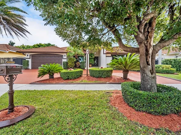 15462 SW 115th St, Miami, FL 33196