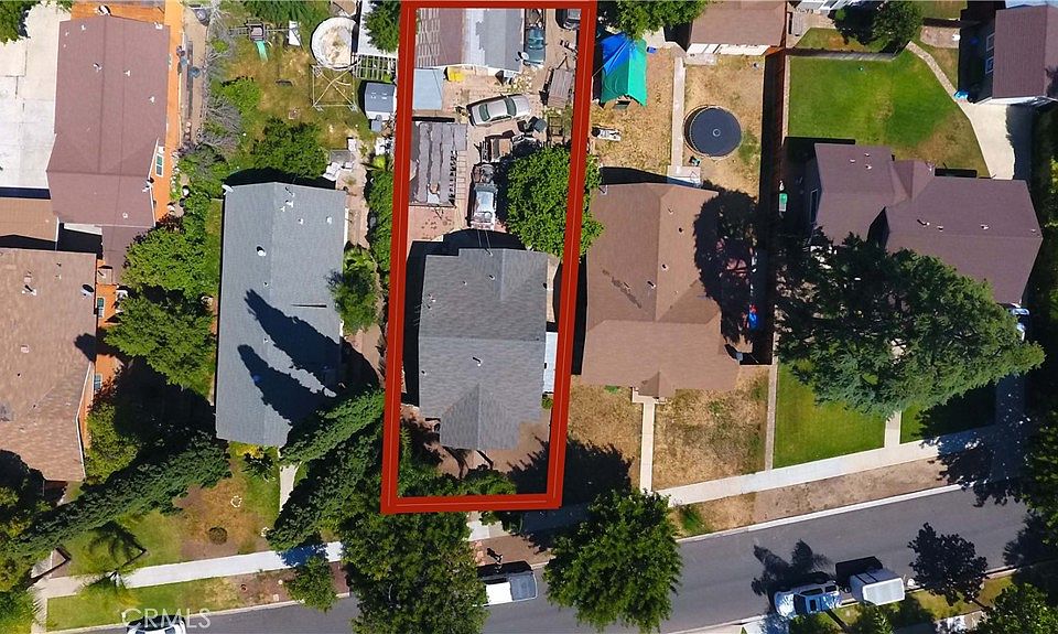1st image of 715 Park Ln