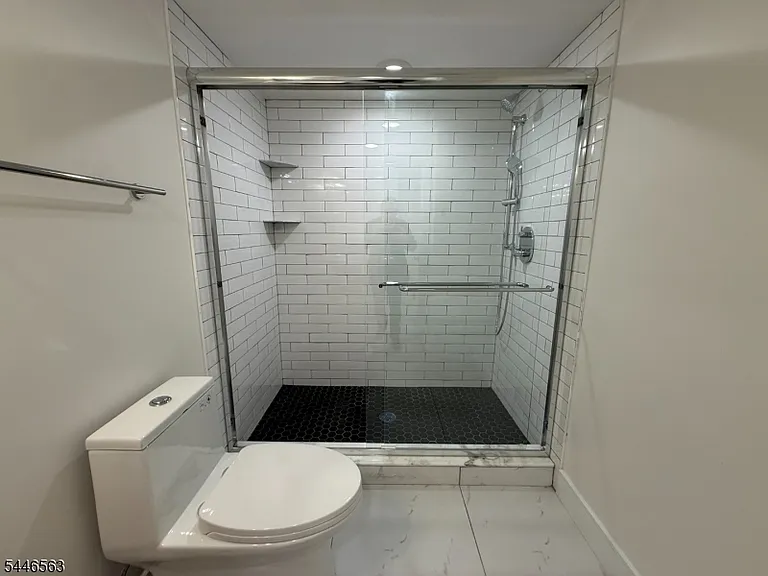 627 Valley Rd #D — Photo 14