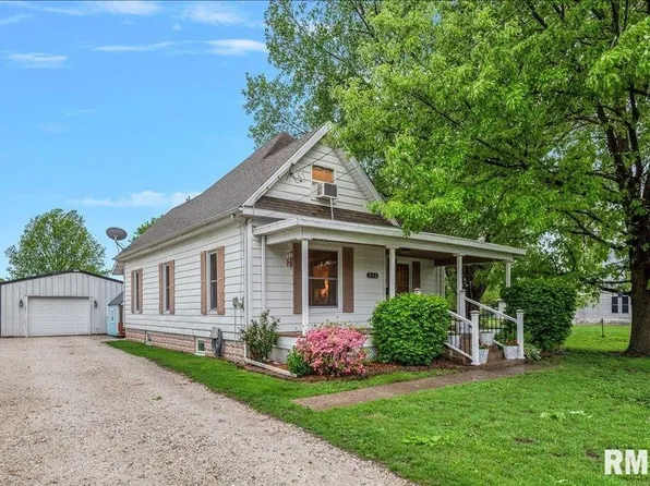 332 E Tremont St, Waverly, IL 62692