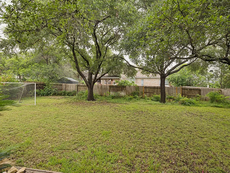 1810 Flintbed — Photo 23