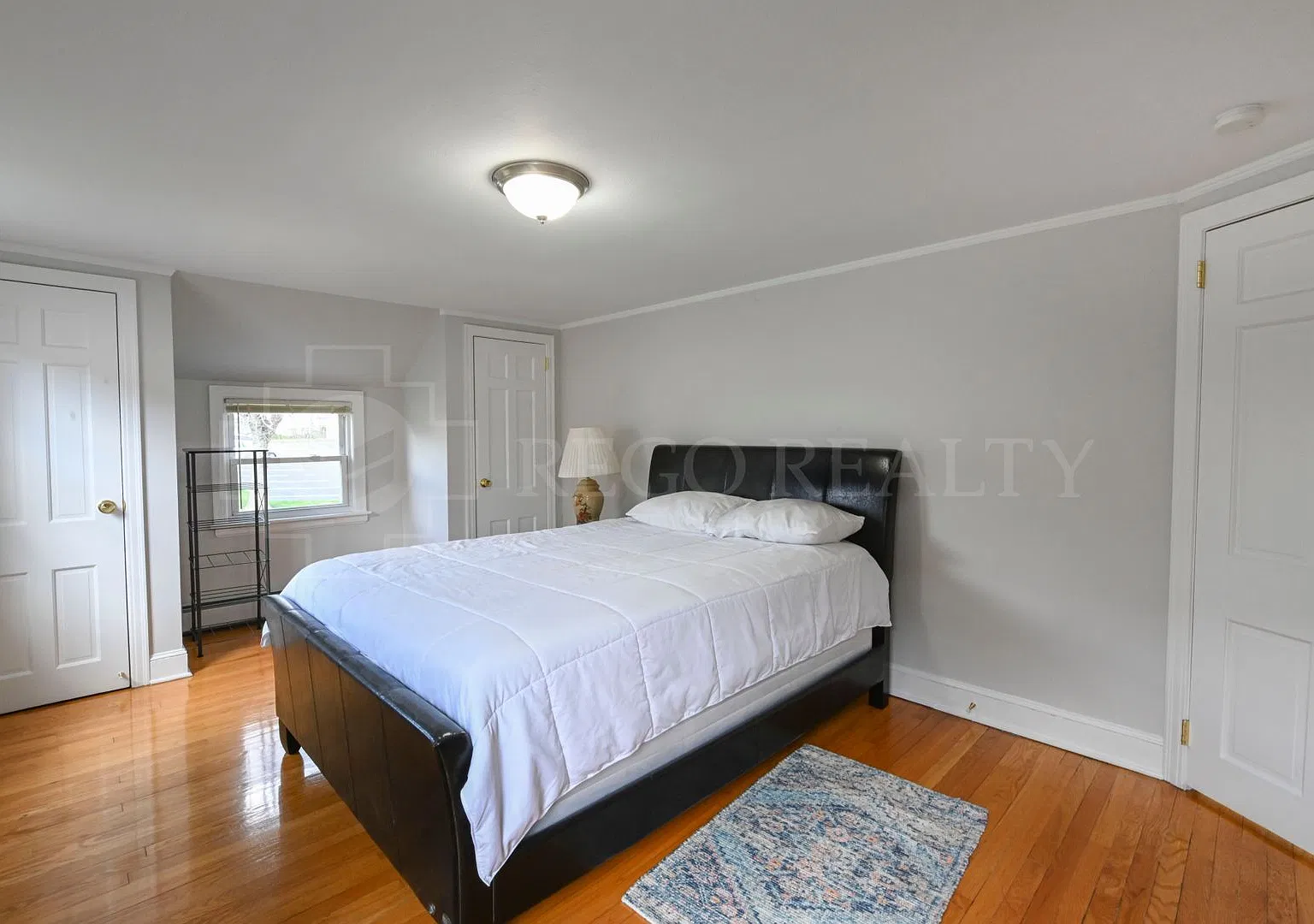 Charming single family home with 3 bedrooms! — Photo 2